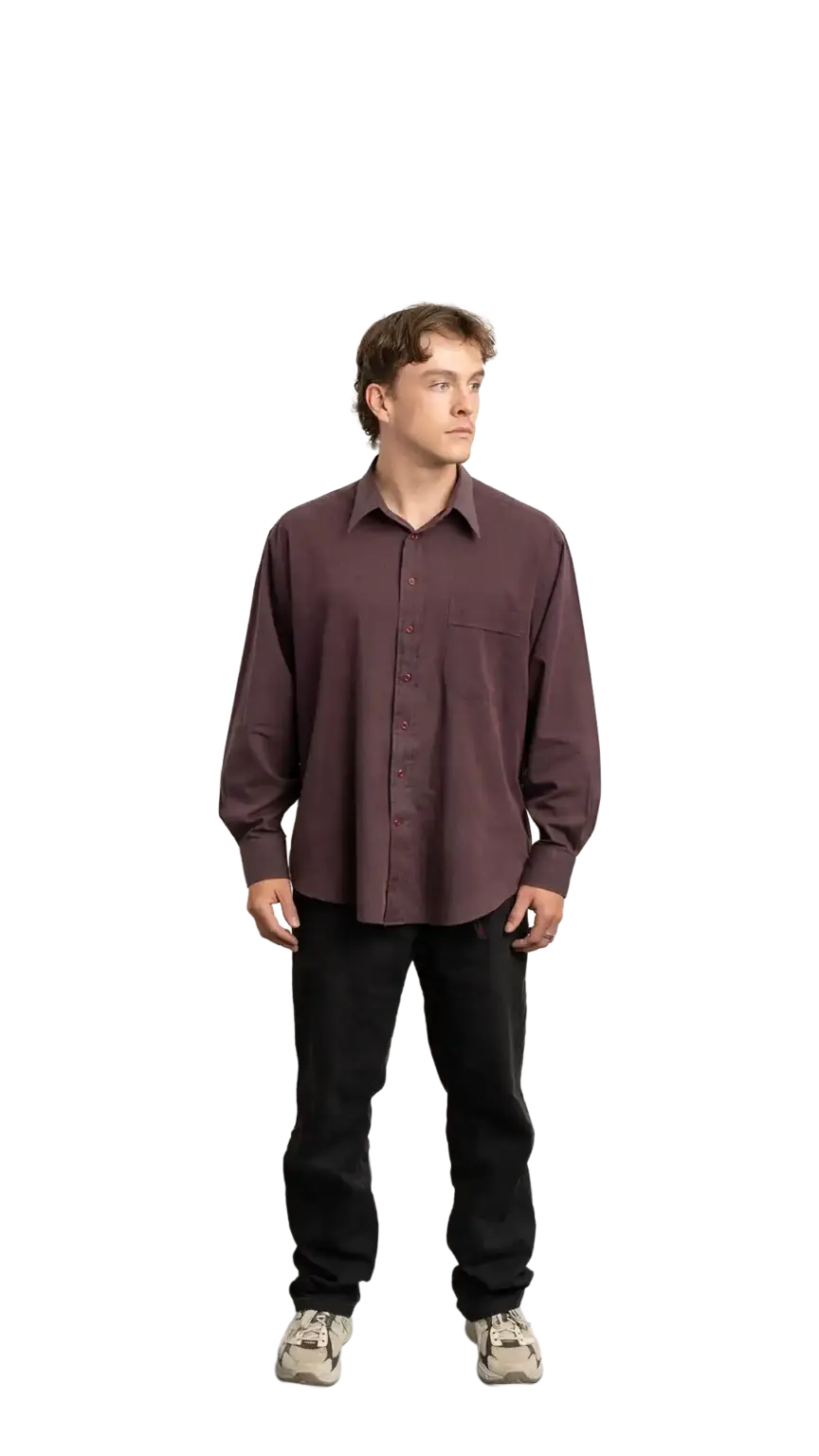 Bailey Gregson, SEO Specialist and Portfolio Management at The Start, full-body portrait — looking to the right